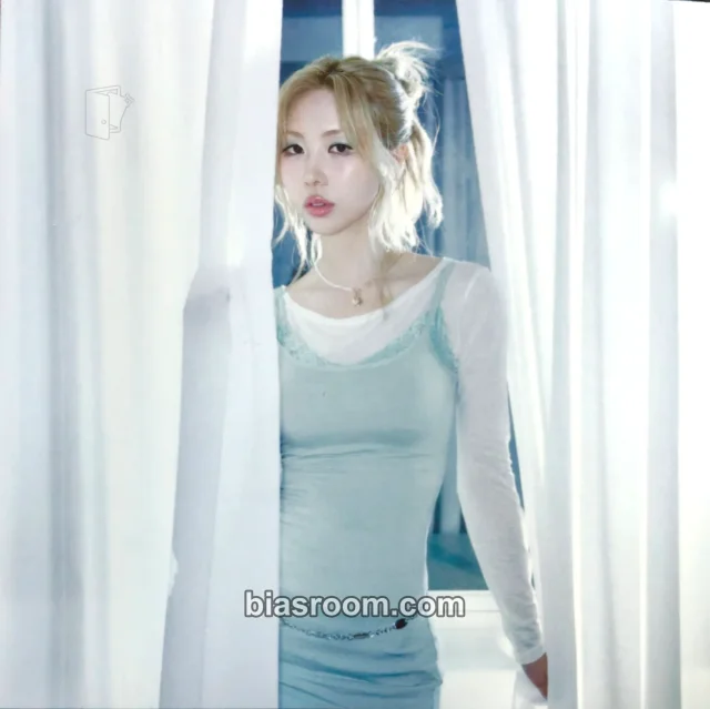 Dreamcatcher - Yoohyeon - Playlist #Your Youth Album postcard compact version album inclusion
