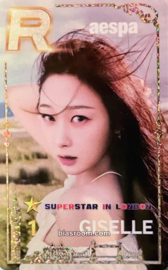 aespa - Giselle - SuperStar SMTown Pop-Ups Event superstar london pvc card holographic (hologram)