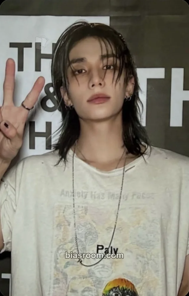 Stray Kids - Hyunjin - This & That Album t-shirt merch photocard