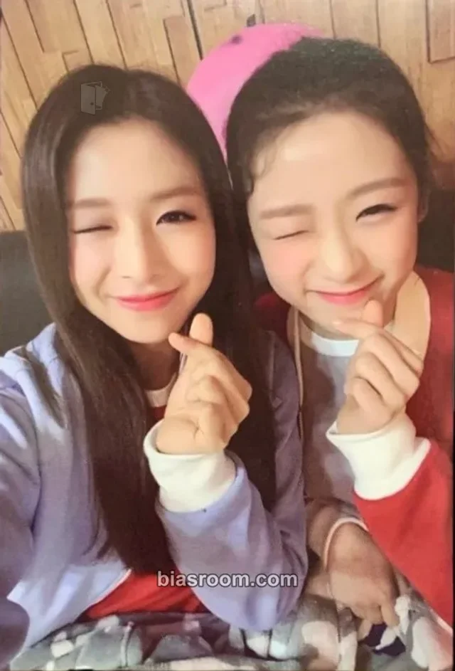 APRIL - Chaewon & Jinsol - Prelude Album album photocard