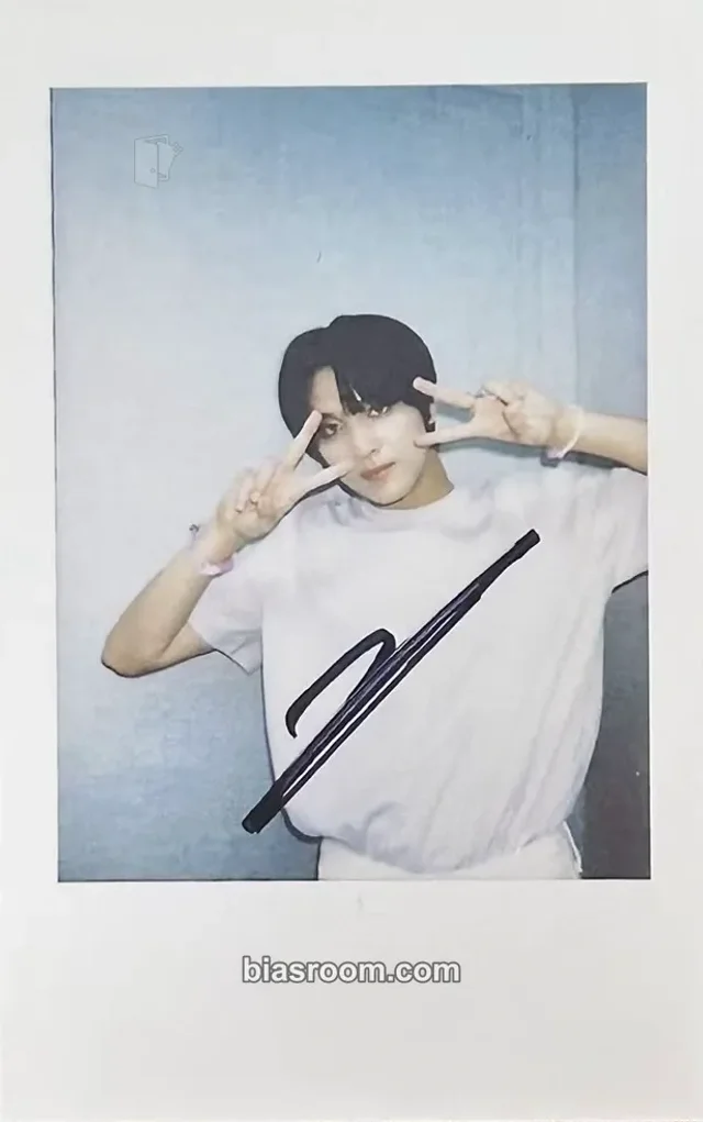 NCT DREAM - Haechan - ISTJ Album kmstation lucky draw (LD) polaroid qr version printed signature