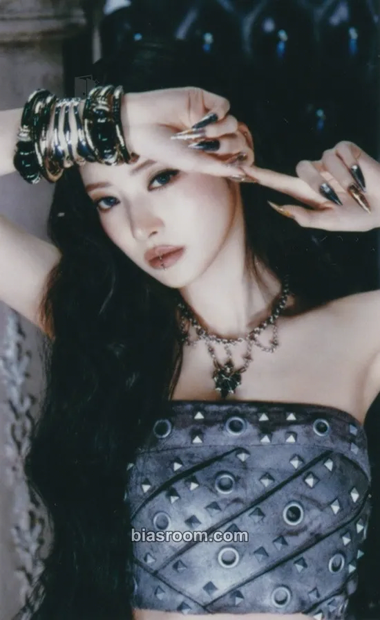 MEOVV BITE NOW 8/2 4部 個別2ショット撮影会　ANNA Anna BITE NOW Photocard - MEOVV | Bias Room