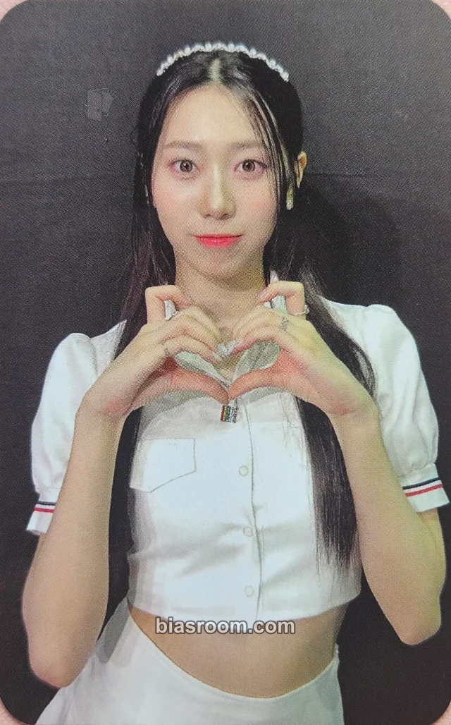 ILY:1 - Elva - New Chapter Album nemoz shop round 1