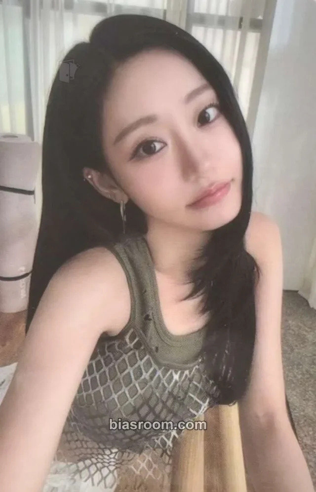KISS OF LIFE - Julie - SWEAT Album album photocard poca album