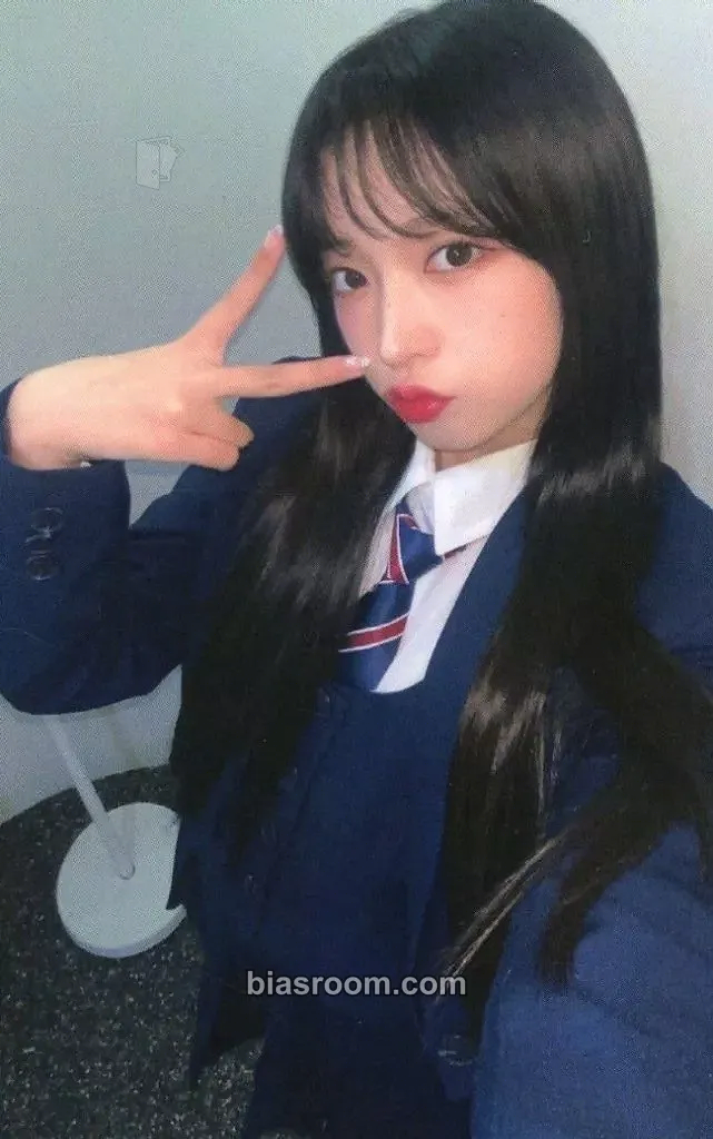 Haruna The Billage of Perception: Chapter Three Photocard - Billlie - Billlie K-pop photocard