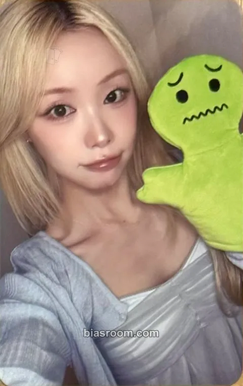 Suhyeon The Collective Soul and Unconscious: Chapter Two Photocard - Billlie - Billlie K-pop photocard