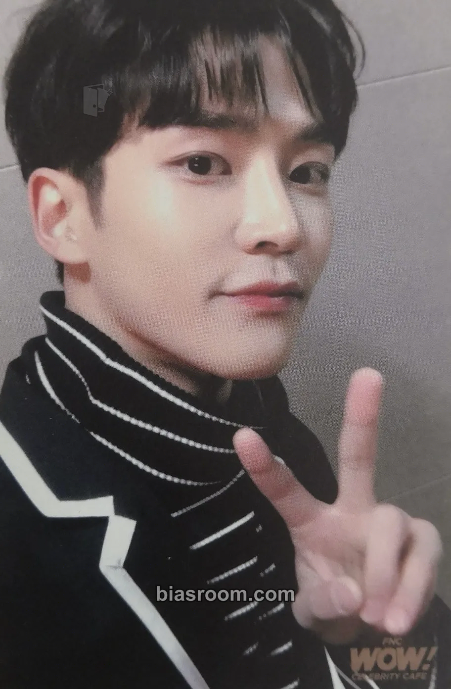 Rowoon FNC WOW CAFE SF9 Photocard - SF9 - SF9 K-pop photocard
