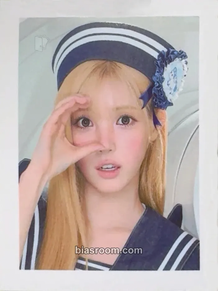 Yuha Lemon Tang Photocard - Hearts2Hearts - Hearts2Hearts K-pop photocard
