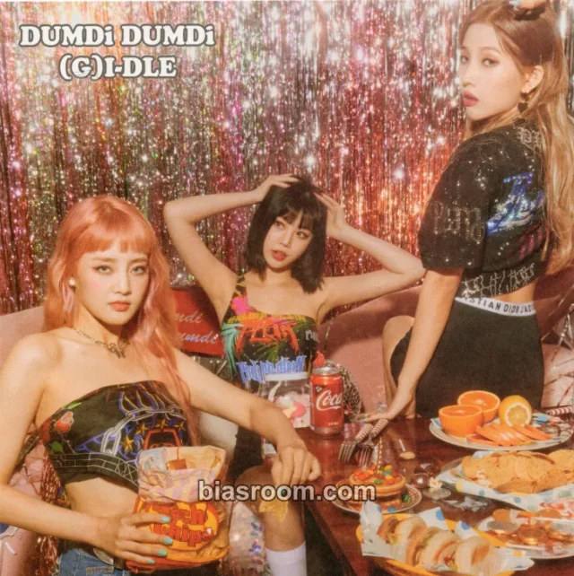 i-dle - Soyeon & Soojin & Minnie - DUMDi DUMDi Album album inclusion lyric postcard postcard night version item set