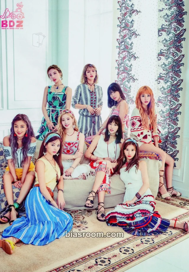 1st Arena Tour 2018 'BDZ' Photocard - TWICE | Bias Room