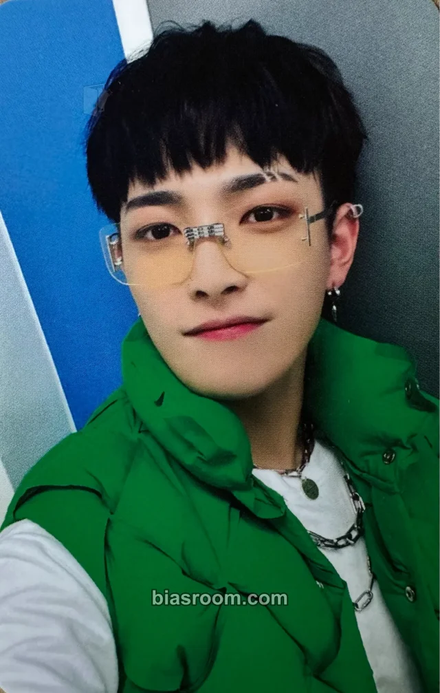 Hongjoong Ashes to Light トレカ - ATEEZ | Bias Room