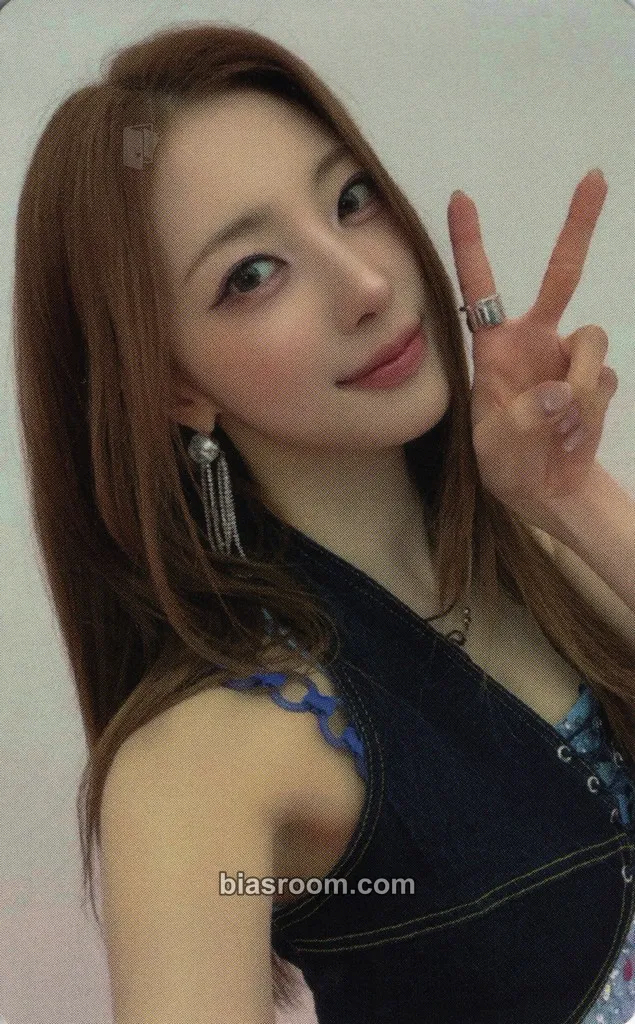 Riina 1st FANMEETING in Japan : THE FIRST KEY Photocard - H1-KEY - H1-KEY K-pop photocard