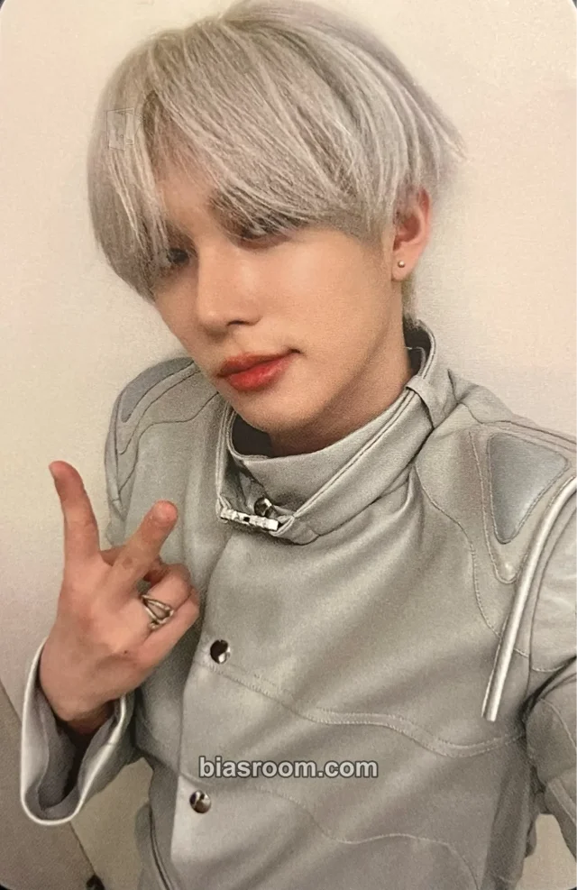 Theo Unique Japan Edition Photocard - P1Harmony | Bias Room
