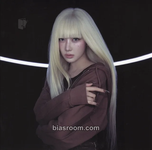 Giselle SuperELLE China x Giselle トレカ - aespa | Bias Room