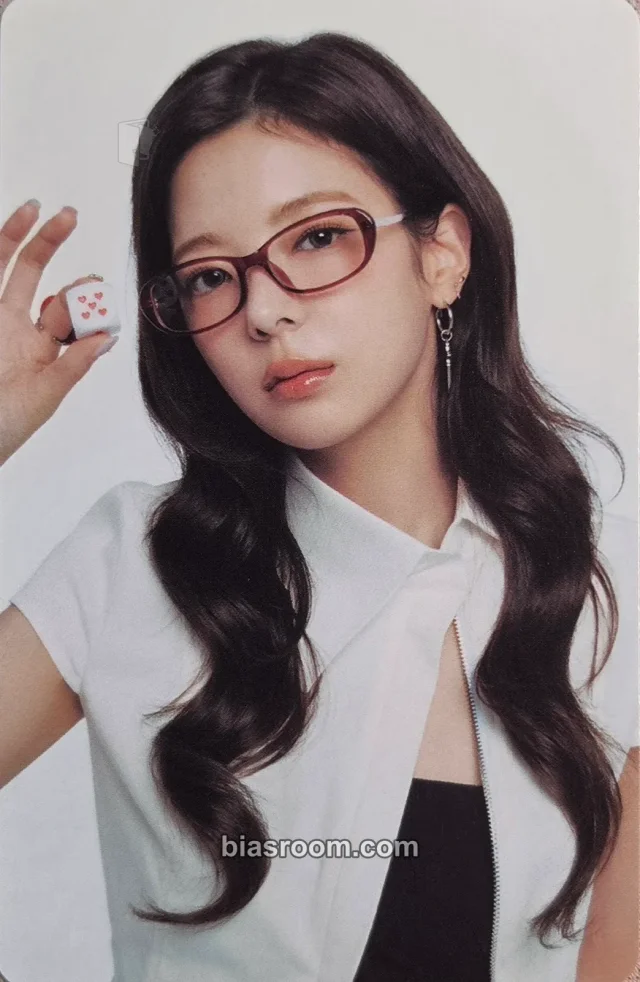Lia Ringo Photocard - ITZY | Bias Room