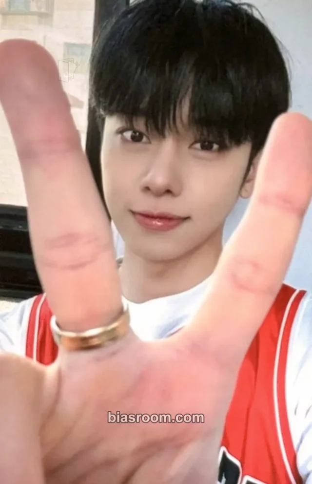 Donghyun AB6IX SEVEN : CRIMSON HORIZON K-pop photocard