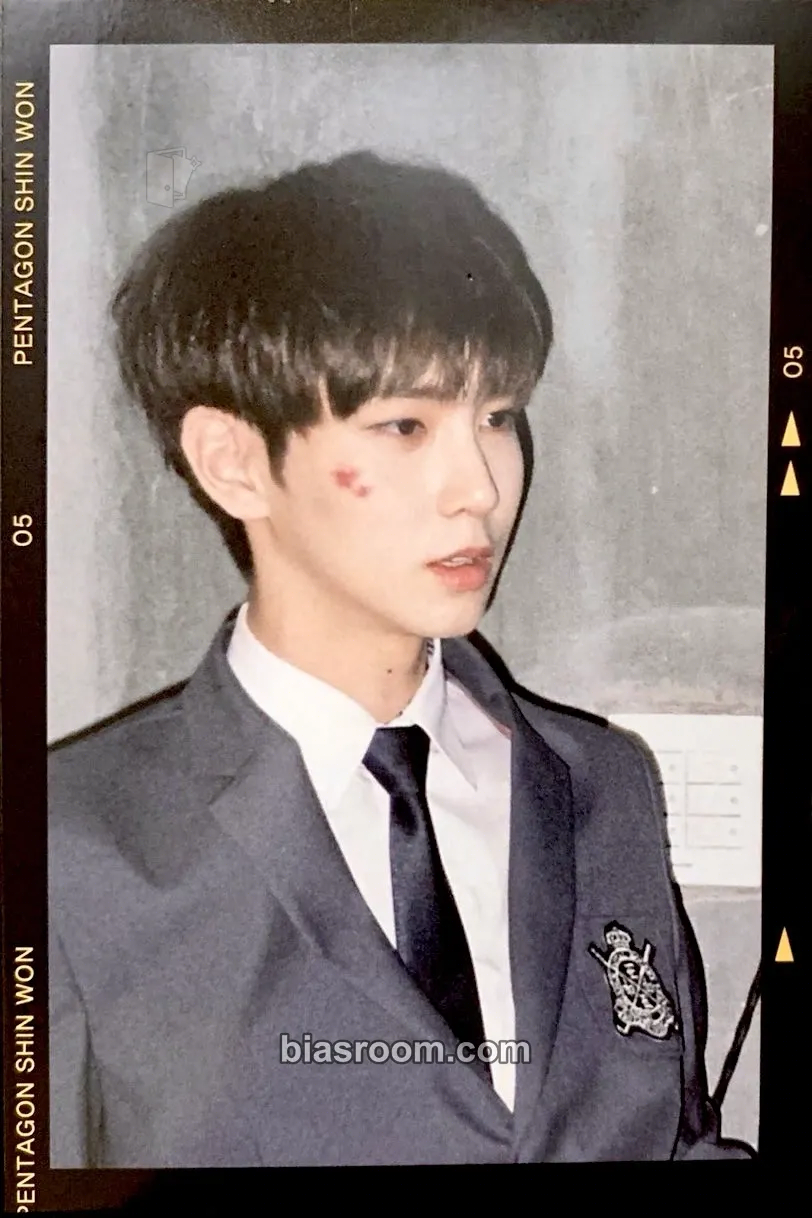 Shinwon Pentagon Photocard - PENTAGON - PENTAGON K-pop photocard