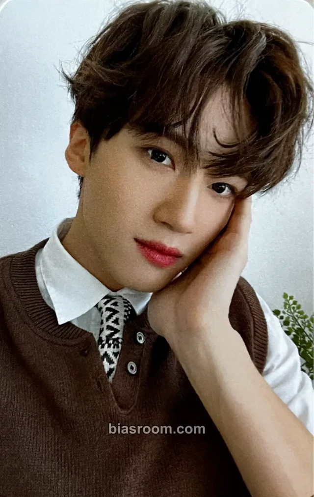 PENTAGON - Yanan - 2022 Season's Greetings - Secret Book Club Other pob (pre-order benefit) cubee