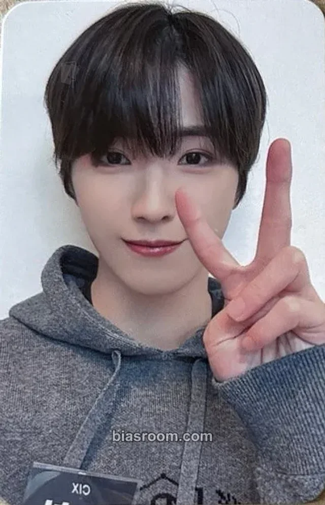 CIX - Yonghee - THUNDER FEVER Album fromm store video call (fancall) round 7