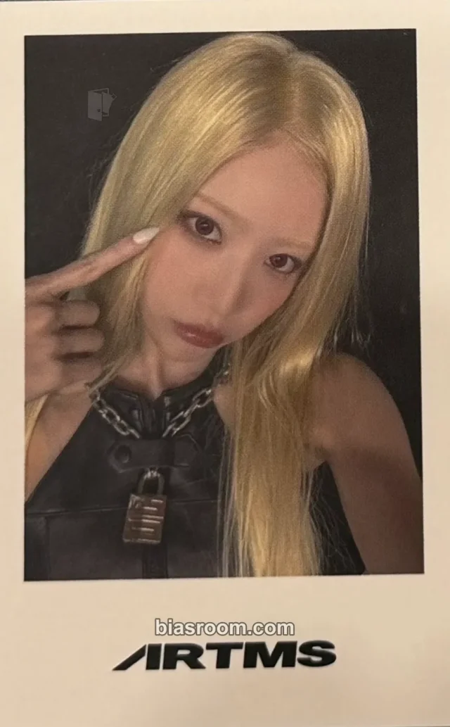 Choerry Hyper-Ego Photocard - ARTMS | Bias Room