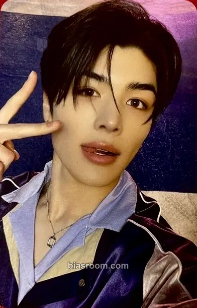 Harua Go in Blind - EP Photocard - &TEAM | Bias Room