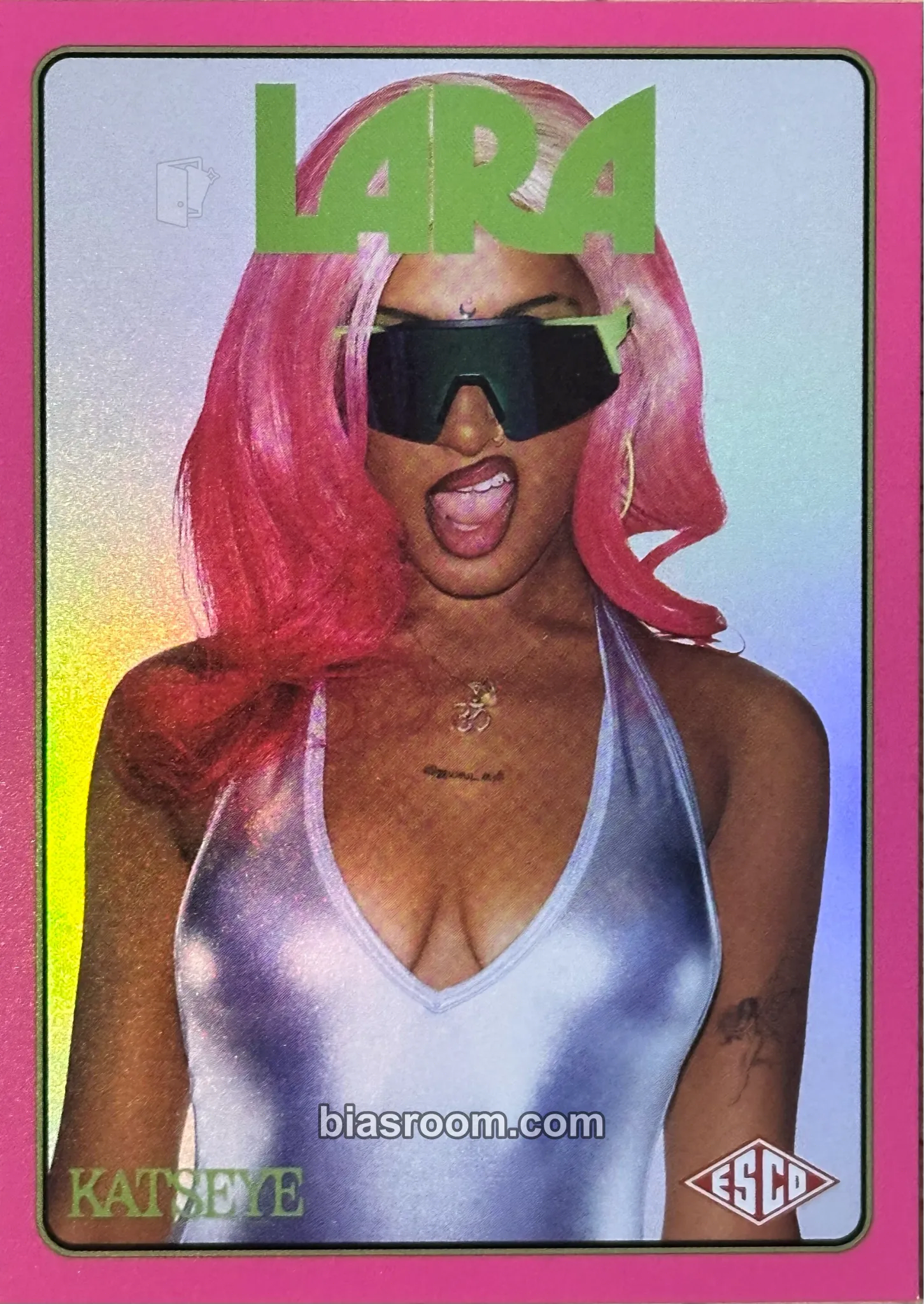 Lara ESCO “WILD” Trading Cards Photocard - KATSEYE | Bias Room