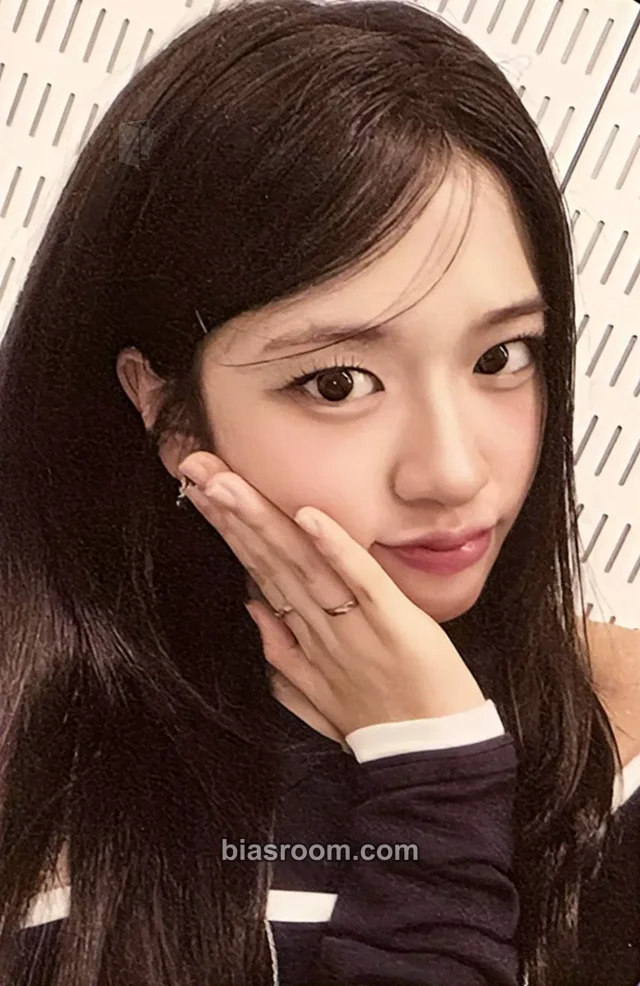 Yujin IVE x MINIVE POP-UP STORE 'DIVE INTO MINIVE' in SEOUL トレカ
