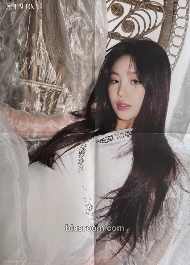 i-dle - Soojin - I Burn Album winter version poster album inclusion