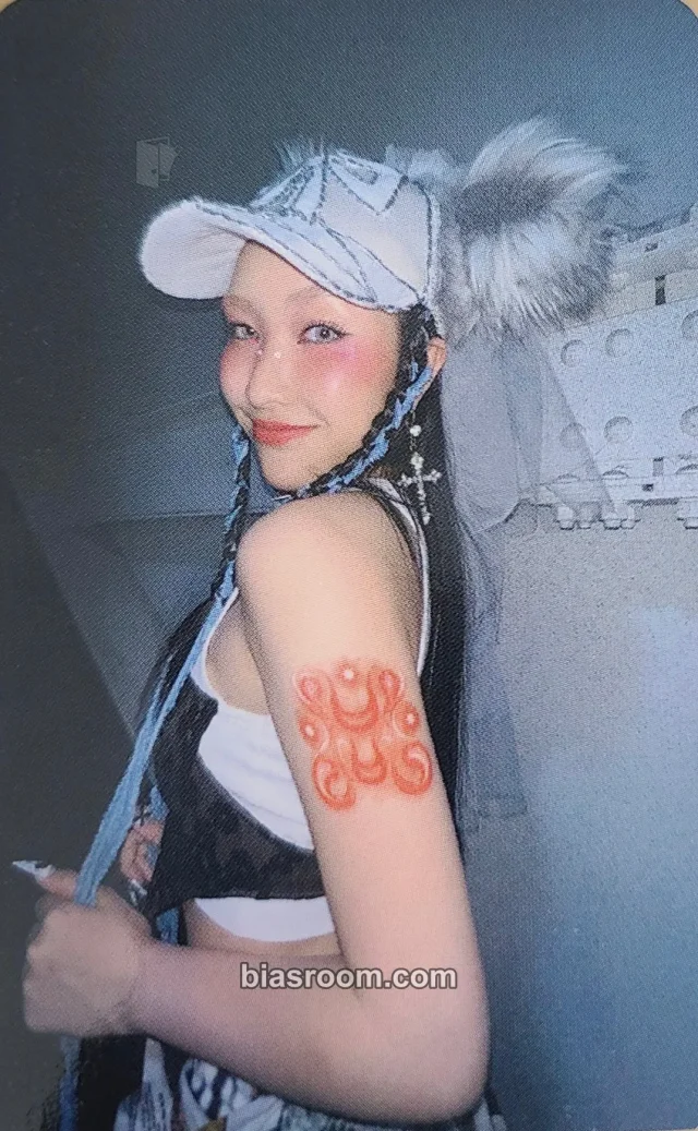 MAYA Photocards (XG) | Bias Room