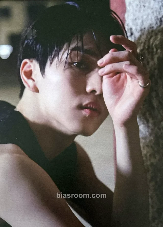 Kino PENTAGON POSE K-pop photocard