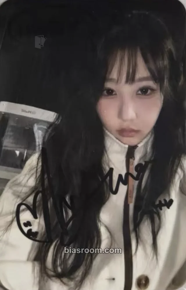 UDTT - Koo Hanna - Retry Album autographed special event pre-debut