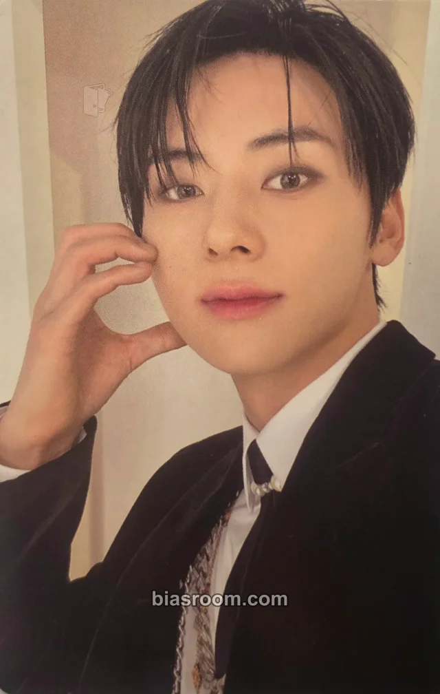 Hwang Minhyun - Minhyun - Truth or Lie Album weverse album version