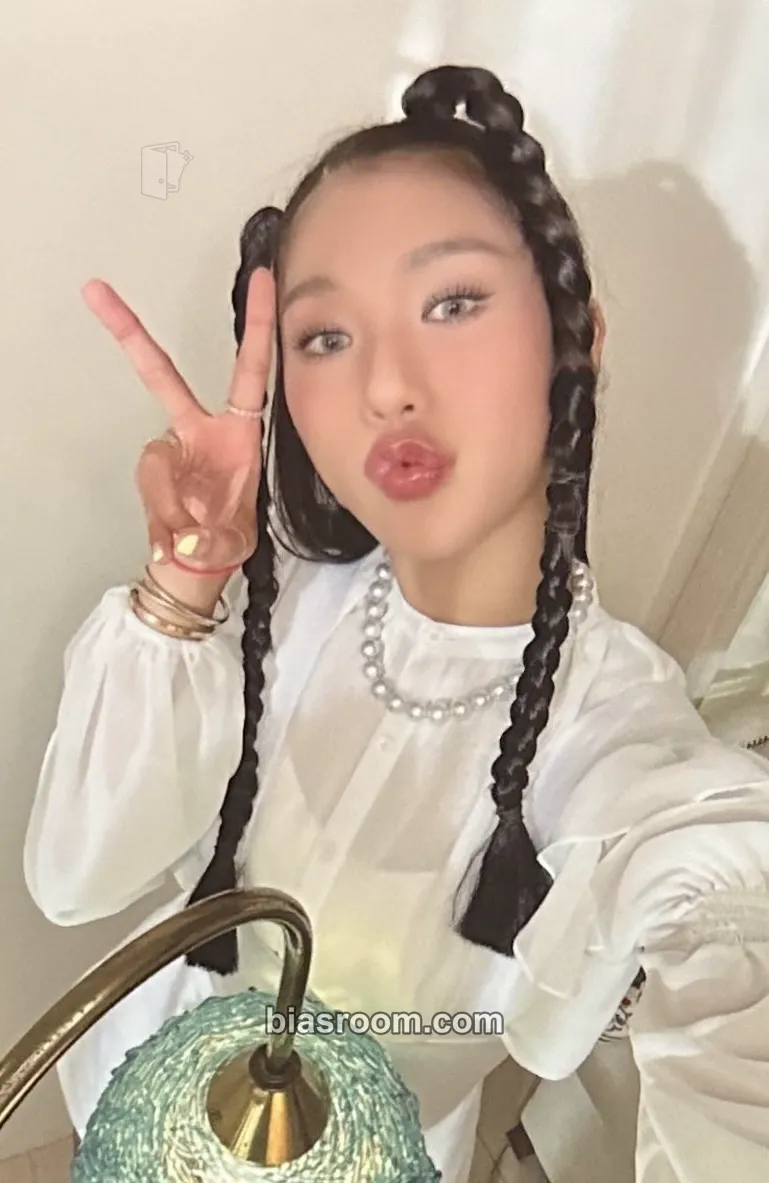 Mimi Dreamy Resonance Photocard - OH MY GIRL - OH MY GIRL K-pop photocard