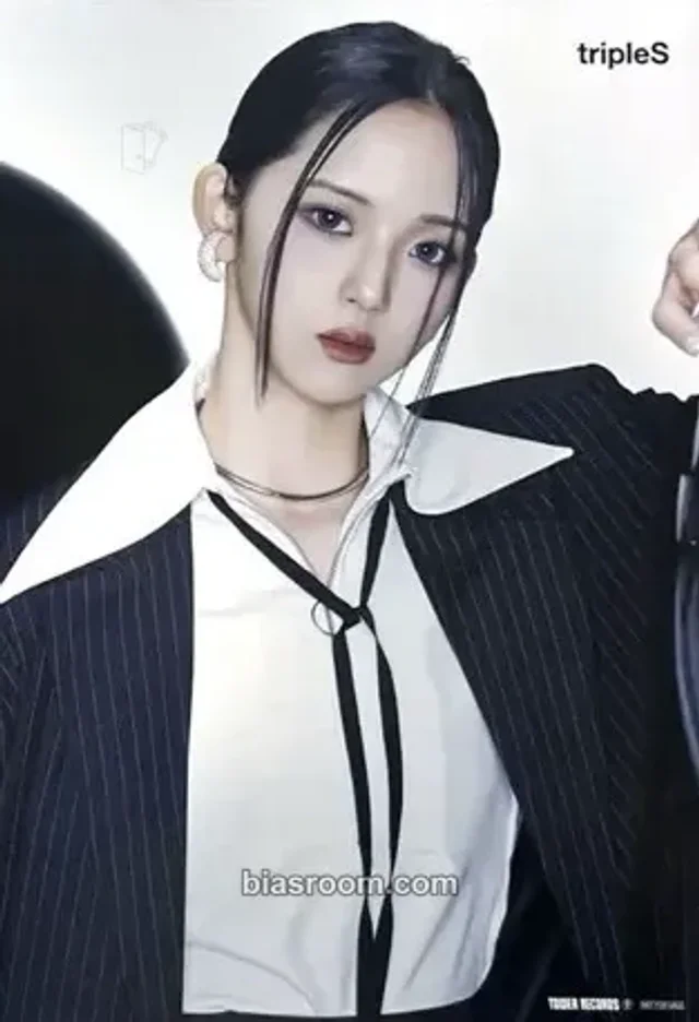 tripleS - Jiwoo - Untitled Album tower records japan lottery flyer shibuya