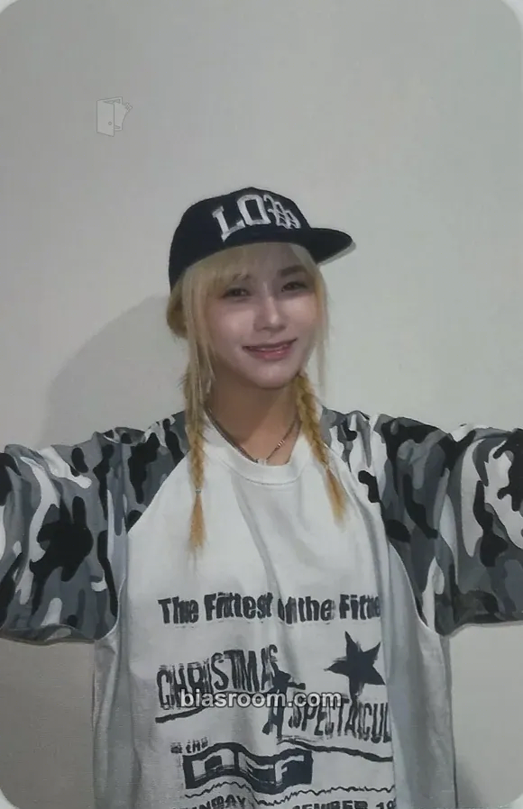 Doeun ATE THAT Photocard - Young Posse - Young Posse K-pop photocard
