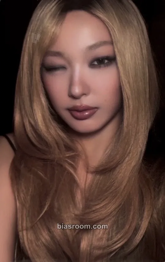 Yoonchae WILD Photocard - KATSEYE | Bias Room