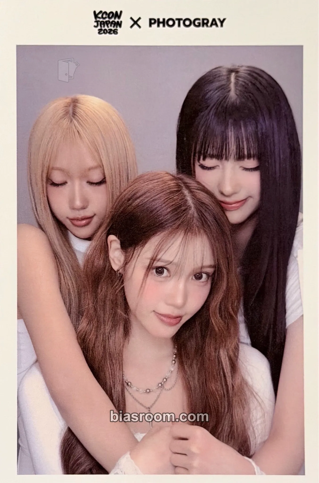 KCON 2026 Photocard - izna | Bias Room