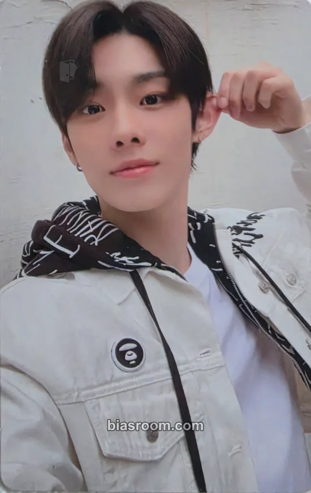 TNX - Kyungjun - LOVE NEVER DIES Album m2u
