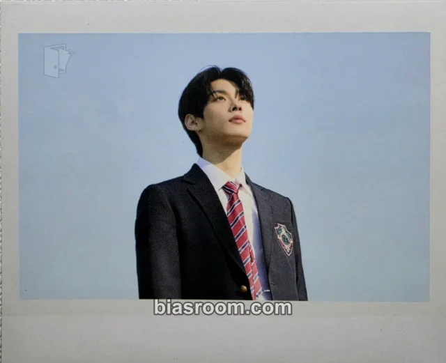 TNX - Kyungjun - LOVE NEVER DIES Album polaroid album inclusion