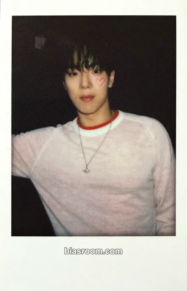 MONSTA X - Shownu - Love Me Album lucky draw (LD) soundwave sub-unit album set benefit album set polaroid