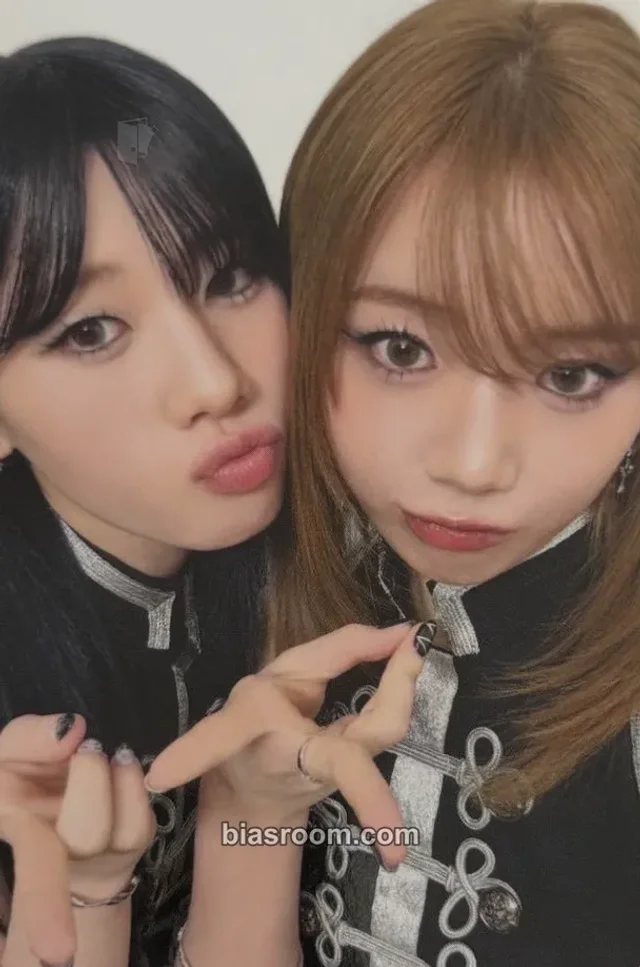 ME:I - Keiko  & Ayane - 花咲く道 Album limited edition A version album photocard