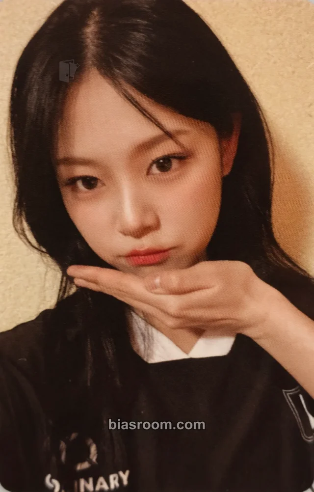 HyunJin Photocards (LOONA) | Bias Room