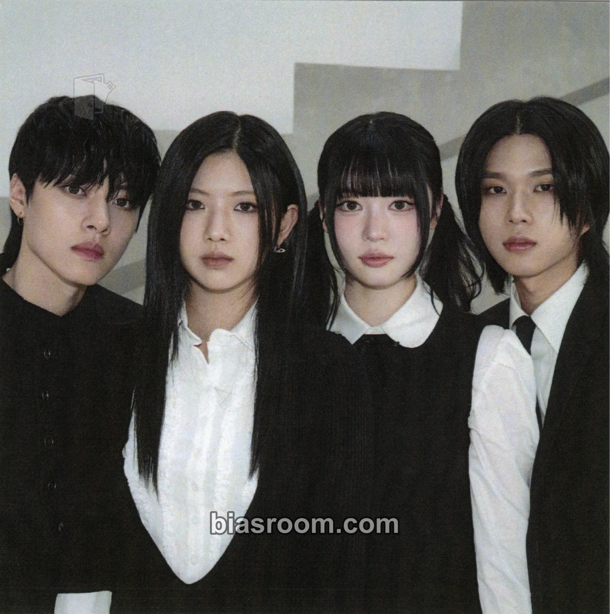 Reborn Photocard - Re:Hearts - Re:Hearts K-pop photocard