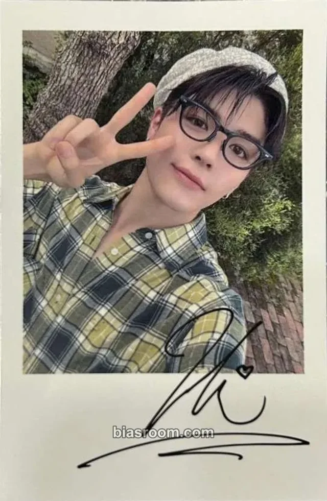 Maki Back to Life Photocard - &TEAM | Bias Room
