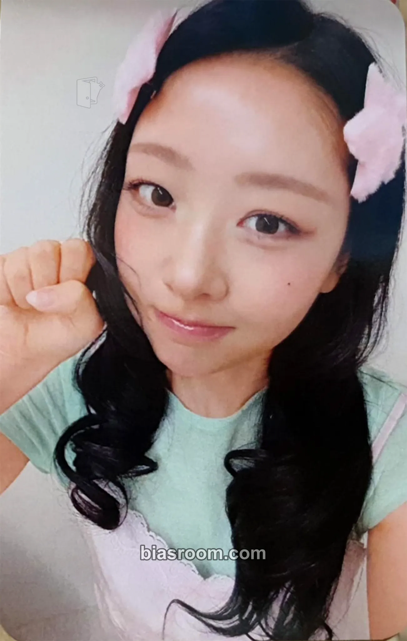 Yves Yves Yves - Yves - Nail Album jump up fansign round 3 listing photo 1