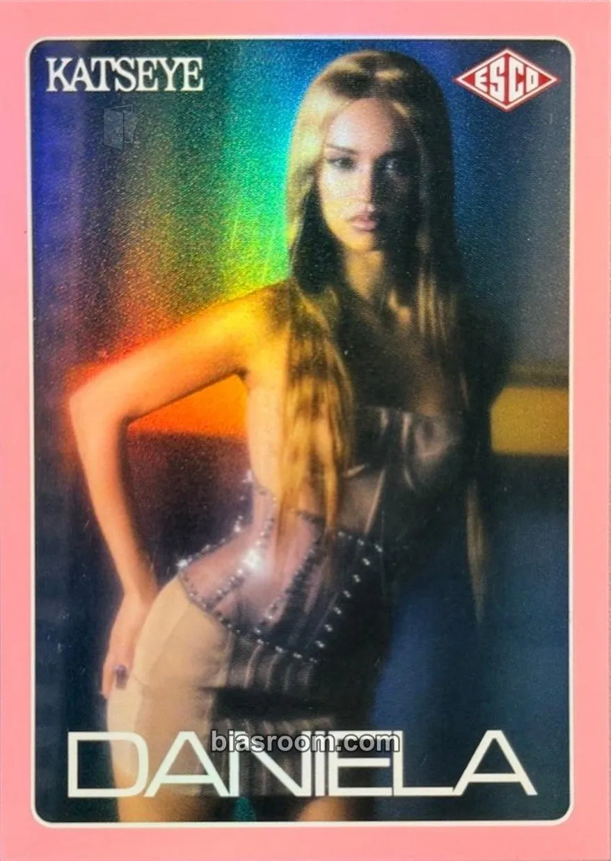 Daniela ESCO “WILD” Trading Cards トレカ - KATSEYE | Bias Room