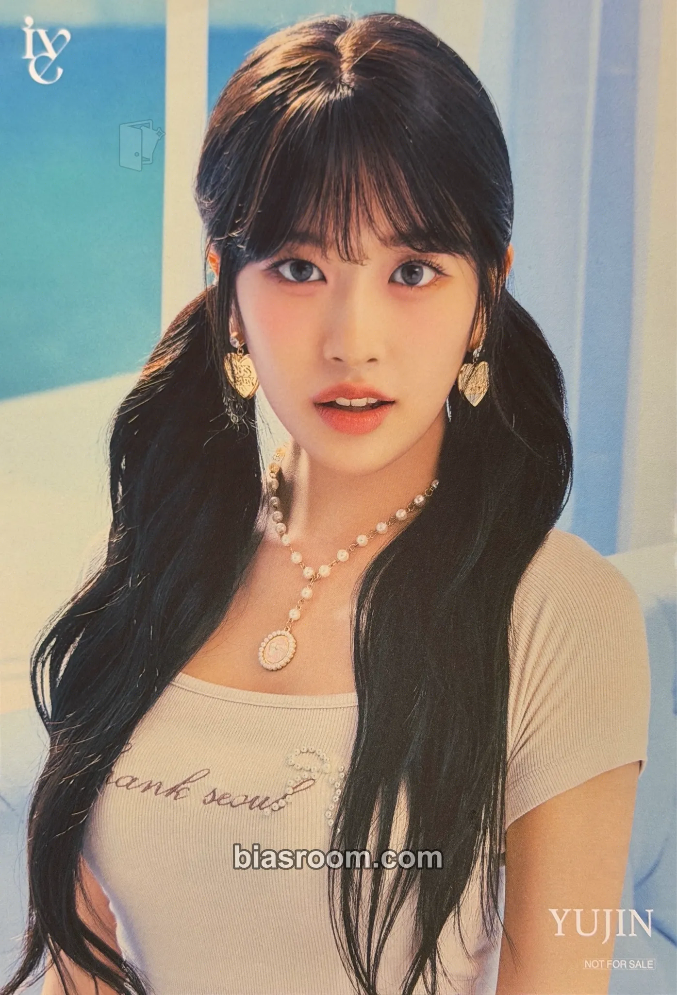 Yujin ALIVE Photocard - IVE | Bias Room