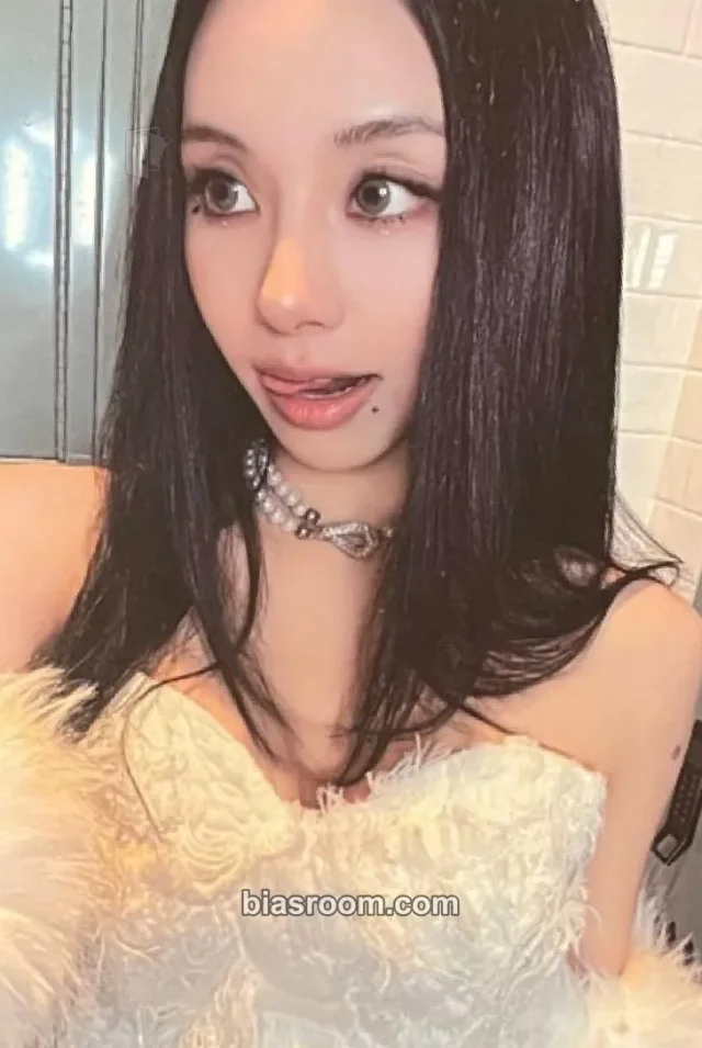 TWICE CHAEYOUNG トレカ 2枚 TWICE CHAEYOUNG トレカ 2枚 Twice Chaeyoung Photocard