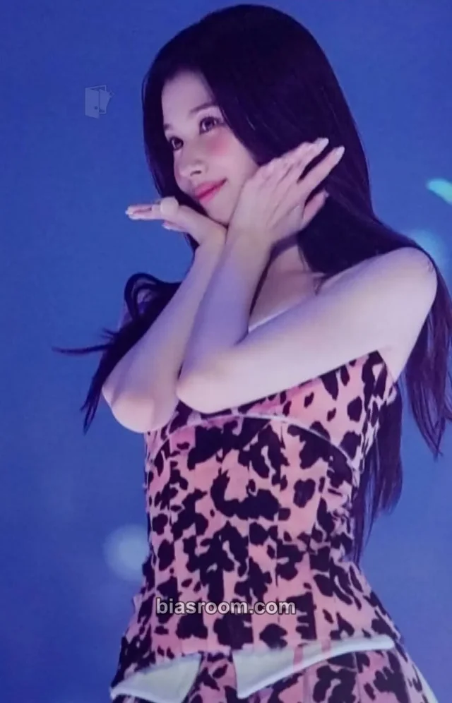 Sana THIS IS FOR WORLD TOUR IN INCHEON DVD & BLU-RAY トレカ