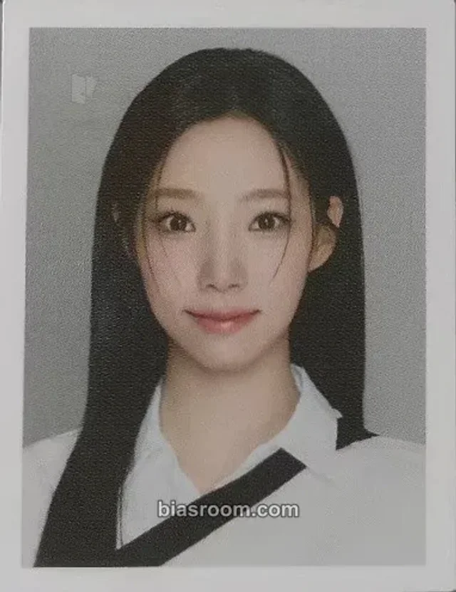 Yeoreum WJSN 2026 Season's Greetings [WJ LOVE ME?] K-pop photocard